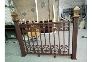 鐵藝大門上面的雕花是如何制成的